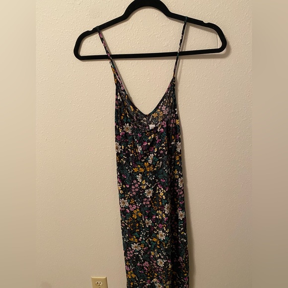 Floral Maxi Dress - Picture 4 of 4